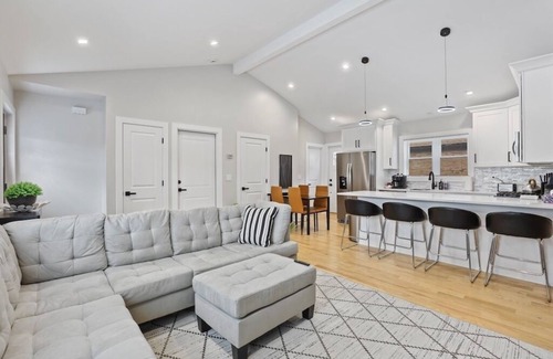 Willowbrook Maison | Wonderful Willowbrook Escape: Hinsdale Schools