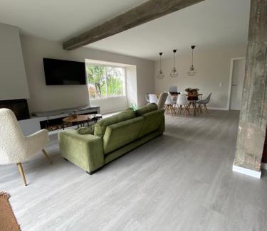 Tabagon Maison | Wonderfull house in O Rosal with optical fiber, Casa Tabagon