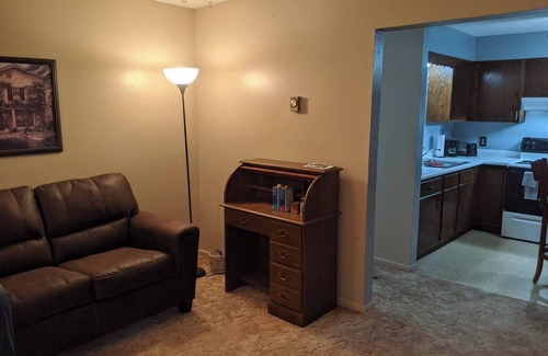 Pierre Appartement | Centrally Located on Pawnee - Apartment # 6