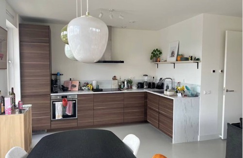 Amsterdam North Maison | Woning in Amsterdam aan het Water met 10 Minuten Lopen Naar het Centrum