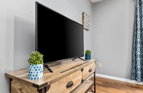Sunnyland Maison | WOOD INN 2 Comfy 2BD close to DT Peoria