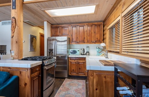 Ketchum Cabine | Wood River Cabin - New Listing! Pet Friendly & Walking Distance to River Run
