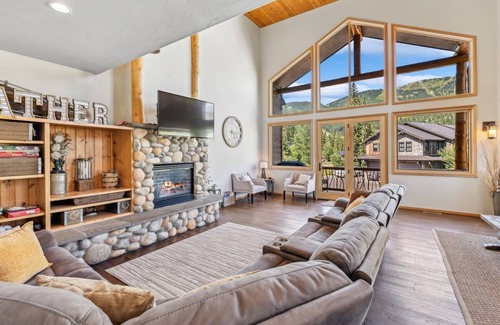 Whitefish Maison | Magnifique 5BR Ski-in et Ski-Out Montana Home sur Big Mountain avec option pour 7BR