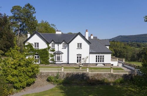 Coed-Y-Paen Cottage | Woodbank, LLANHENNOCK