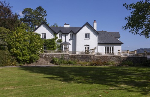 Coed-Y-Paen Cottage | Woodbank, LLANHENNOCK