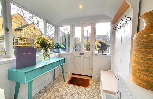 Bourton Maison | Woodbine Cottage