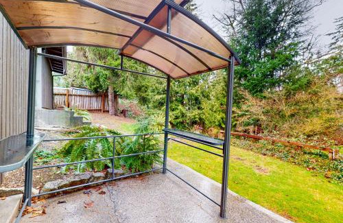 Bellingham Maison | Woodbine Way Retreat