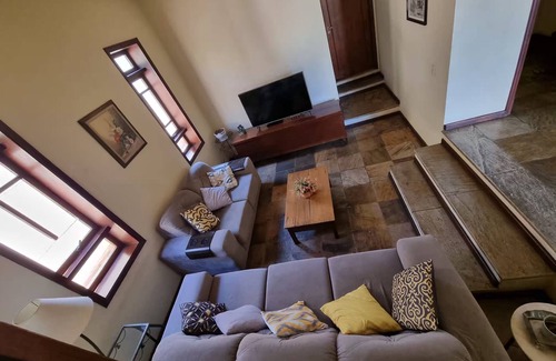 Amparo Cottage | Wooded and cozy house in São Paulo's Water Circuit