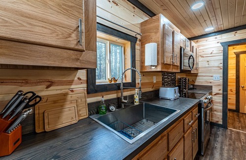 Hico Cabine | Wooded Circle - Barrel sauna, hot tub, fire pit