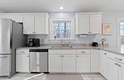 Saint Marys  Allen County Maison | Wooded Retreat 3 BR King | Jefferson Pointe