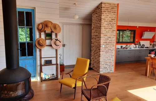 Valence-sur-Baise Maison | Maison en bois avec piscine et vue sur les collines du Gers
