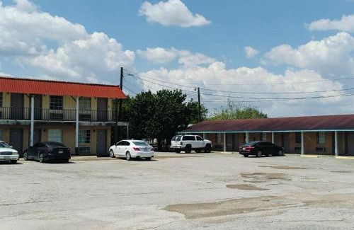 Sweet Home Hôtel | Woodfield Inn & Suites Hotel O, Yoakum TX 111
