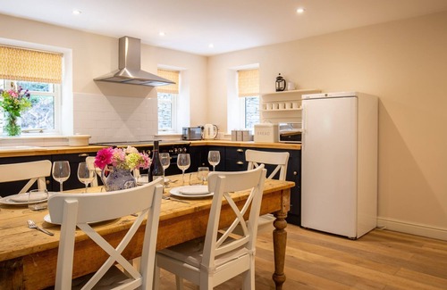 Temple Guiting Cottage | Woodland Cottage - Temple Guiting, Dog Friendly
