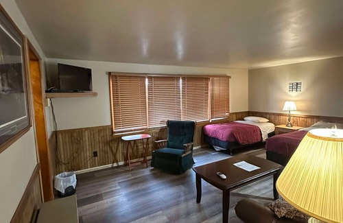 Alma Cabine | Woodland Retreat next to the Mississippi River