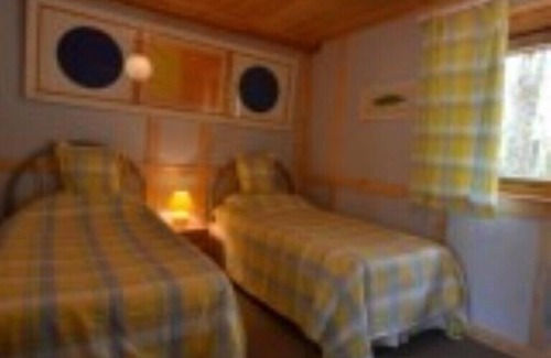 Treignac Cottage | WOODLANDS COTTAGE + JACUZZI