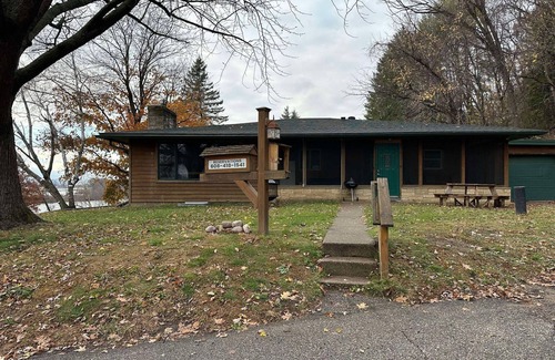 Alma Maison | Woodlands Retreat next to the Mississippi River