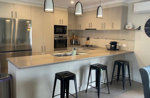 Yarrawonga Maison | Woodlands Waterside Retreat