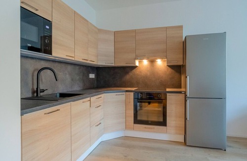 Smichov Appartement | Woodley Apartment & Parking