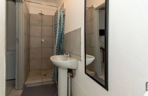 Hazyview Maison | Woodpeckers Guest House