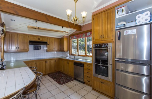 Lower Hutt Maison | WOODROYD ESTATE Sanctuaire de vacances à 15 minutes du CBD