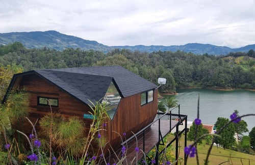 Guatape Cabine | Woodside Ecoliving Guatape