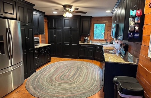 Apple River Cabine | Cabin Getaway-Apple Canyon Lake/Galena-Amenities
