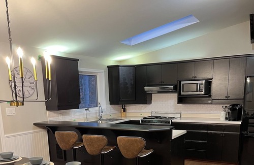 Huron-Kinloss Cottage | Cottage by the Beach with Games Room & Wet Bar