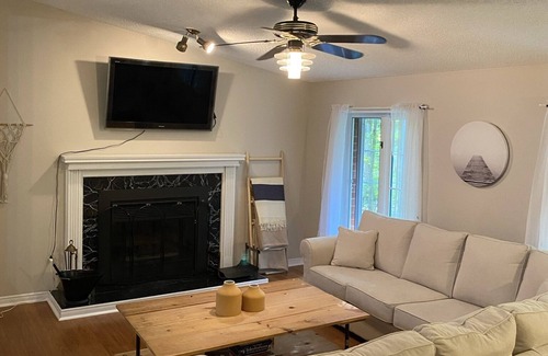 Huron-Kinloss Cottage | Cottage by the Beach with Games Room & Wet Bar