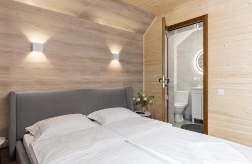 Polyanytsya Maison | Woodvel House