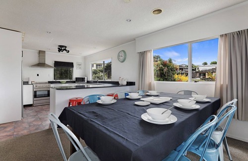 Nukuhau Maison | Base: 12 Extra: $40 22b Woodward Street, Taupo