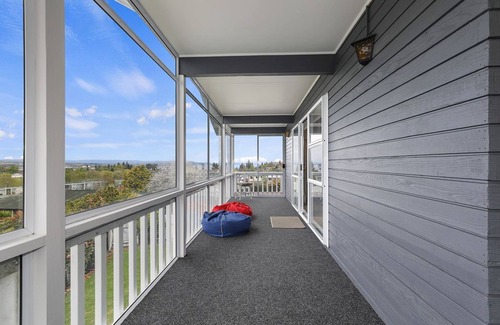 Nukuhau Maison | Base: 12 Extra: $40 22b Woodward Street, Taupo