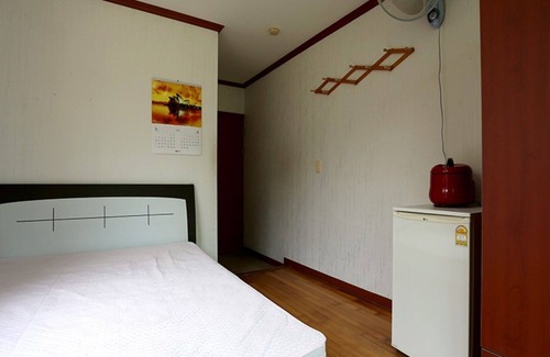 Jecheon Maison | Worak Pensionville Gauguin's House