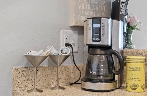 Park Central Appartement | WORK REMOTELY IN URBAN DFW!