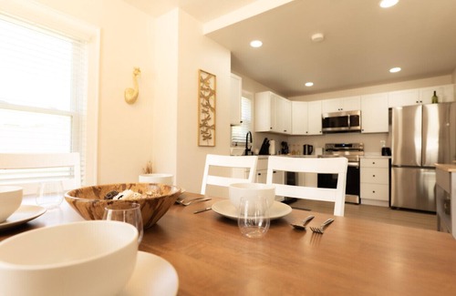 Dunlap Maison | Work, Rest & Gather | Spacious 3BR w/Modern Charm
