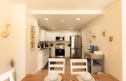 Dunlap Maison | Work, Rest & Gather | Spacious 3BR w/Modern Charm