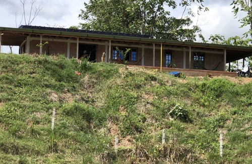 Cimitarra Maison | Working126 hectares (roughly 300 acres) cattle ranch/finca provided with horses.