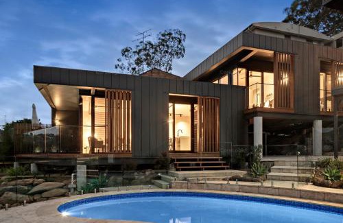 Seaforth Maison | World Class Villa Manly Beach HarbourView Sauna Private Beach