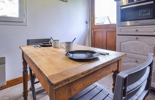 Le Theil-en-Auge Maison | Would you like to live like in a fairy tale? Then this extremely charming, family-friendly vacation