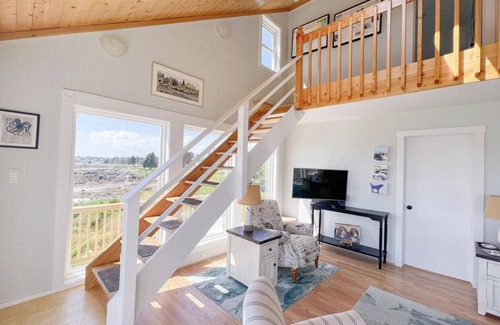 Jonesport Maison | WOW! Amazing property with an amazing view. You will never want to leave!