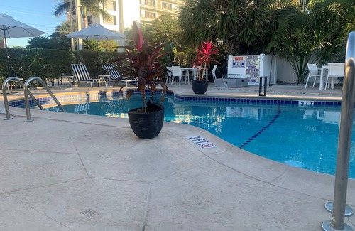 East Fort Lauderdale Appartement | Wow! Beautiful studio (walk to the beach) (2325-4)