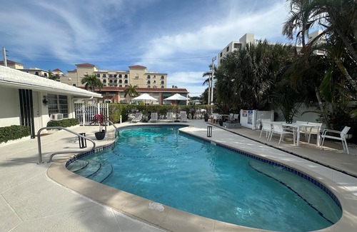 East Fort Lauderdale Appartement | Wow! Beautiful studio (walk to the beach) (2325-6)