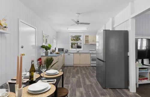 Norman Park Maison | Wow Bridge views Near CBD Quiet bus train