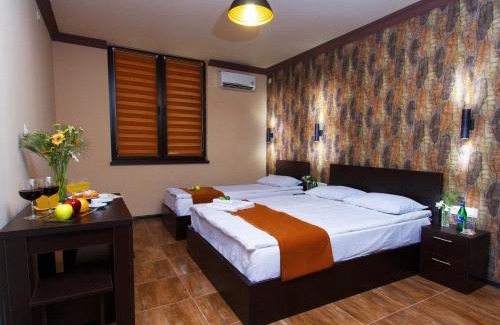 Kentron Maison | WOW Guest house in apartment 141