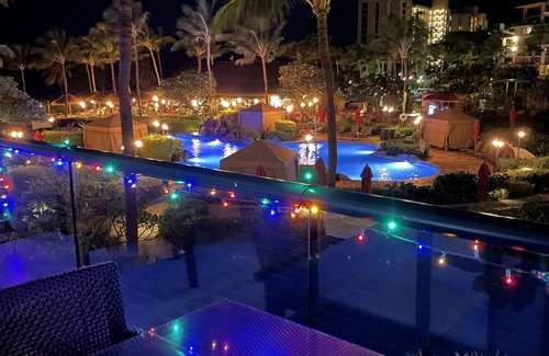 Kaanapali Copropriété | Très bien situé! Très bon prix! Cour intérieure avec vue sur l'océan, proche de la plage, par le propriétaire
