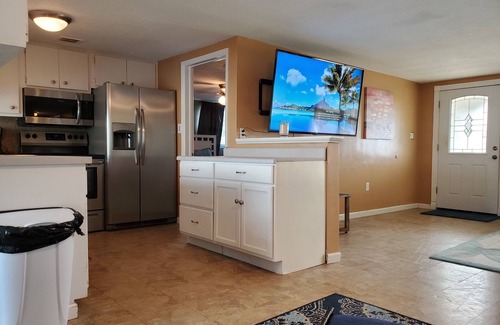 Jasmine Lakes Maison | Près de la plage Waterfront Lake Pool Home Sleeps 12