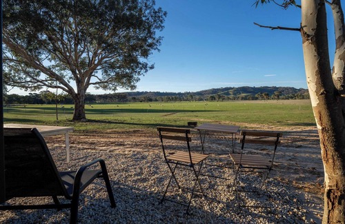 Warrenmang Maison | Wren at Sheltered Paddock by Tiny Away