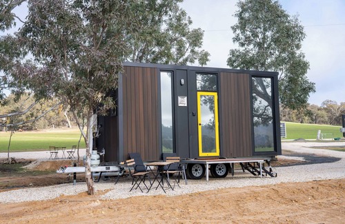Warrenmang Maison | Wren at Sheltered Paddock by Tiny Away