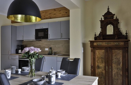 Nienhagen Appartement | Wunderschöne, Modern Ausgestattet 3 Zimmerwohnung mit Terrasse und Loggia Erwartet Sie - Direkt am Wunderschönen "gespensterwald"