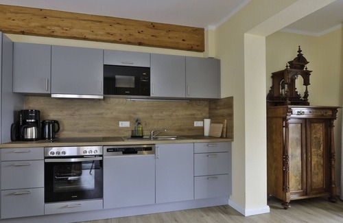 Nienhagen Appartement | Wunderschöne, Modern Ausgestattet 3 Zimmerwohnung mit Terrasse und Loggia Erwartet Sie - Direkt am Wunderschönen "gespensterwald"
