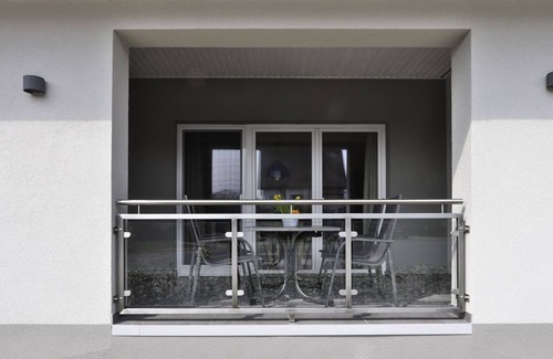 Nienhagen Appartement | Wunderschöne, Modern Ausgestattet 3 Zimmerwohnung mit Terrasse und Loggia Erwartet Sie - Direkt am Wunderschönen "gespensterwald"